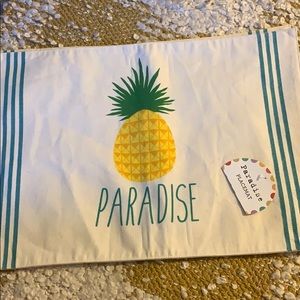 Paradise pineapple place mats new boutique
